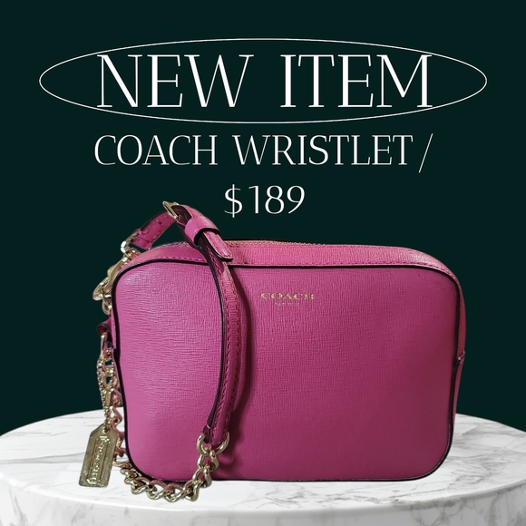 Coach Handbags - COACH Saffiano Leather Flight 2013 Wristlet Clutch Style 49790 EUC